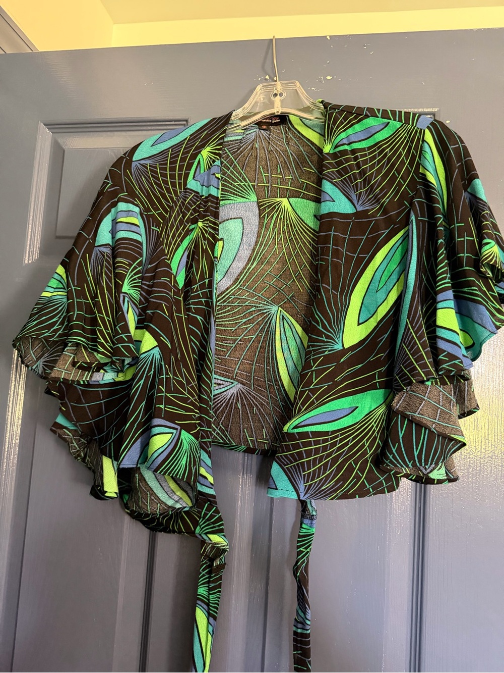 Trashy Diva Black Flutter Sleeve Wrap top with Green & Blue peacock print 12